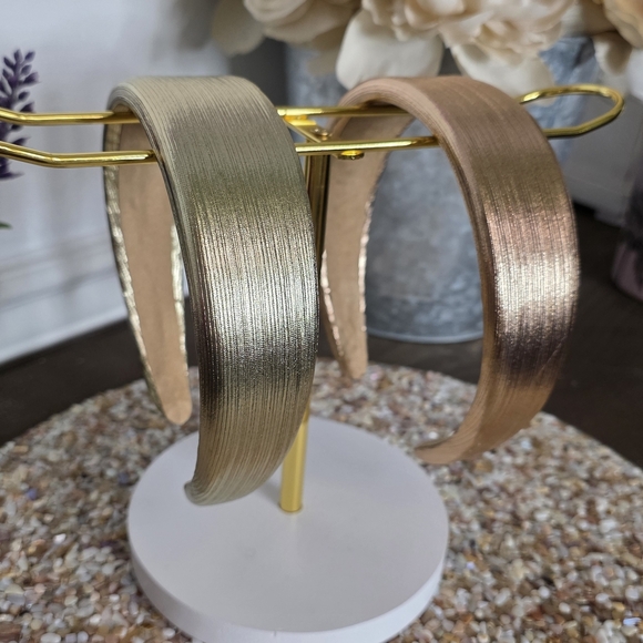 Elegant Metallic Headband - Picture 3 of 3